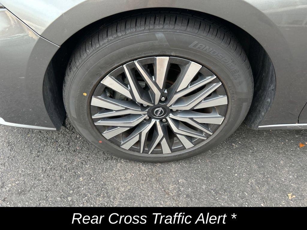 used 2023 Nissan Altima car, priced at $18,487