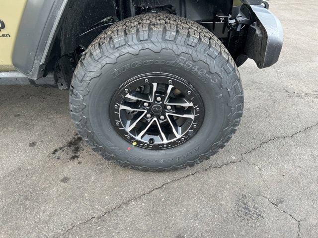 new 2025 Jeep Wrangler car, priced at $58,765