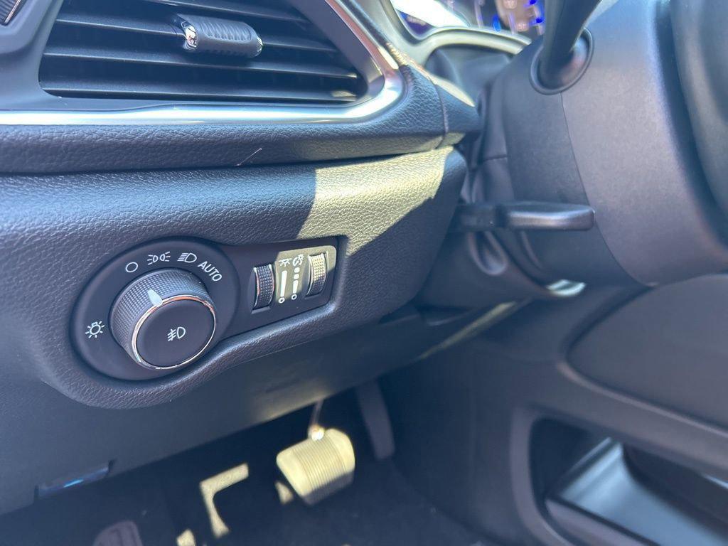 new 2026 Chrysler Pacifica car, priced at $53,535