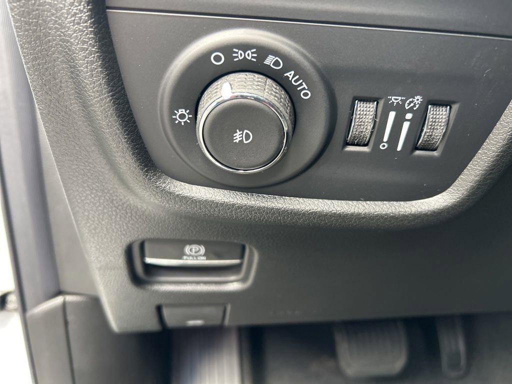 new 2025 Jeep Grand Cherokee L car, priced at $48,553