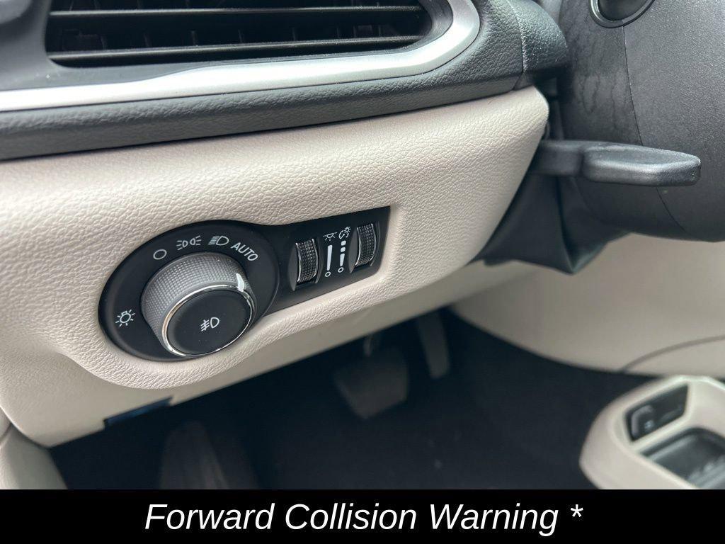 used 2024 Chrysler Pacifica car, priced at $27,987