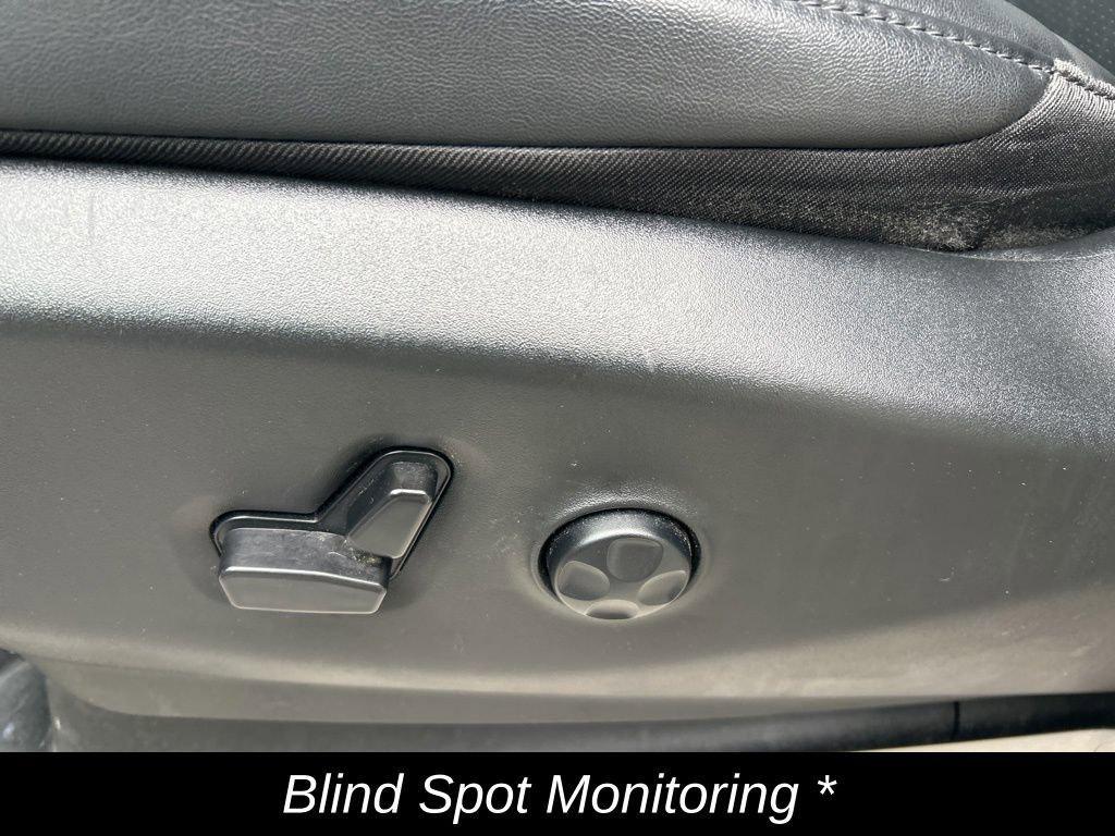 used 2024 Chrysler Pacifica car, priced at $27,987