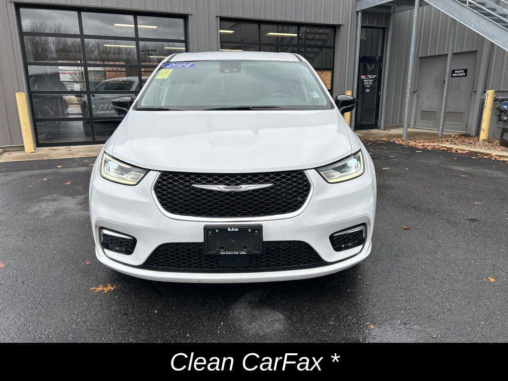 used 2024 Chrysler Pacifica car, priced at $27,987