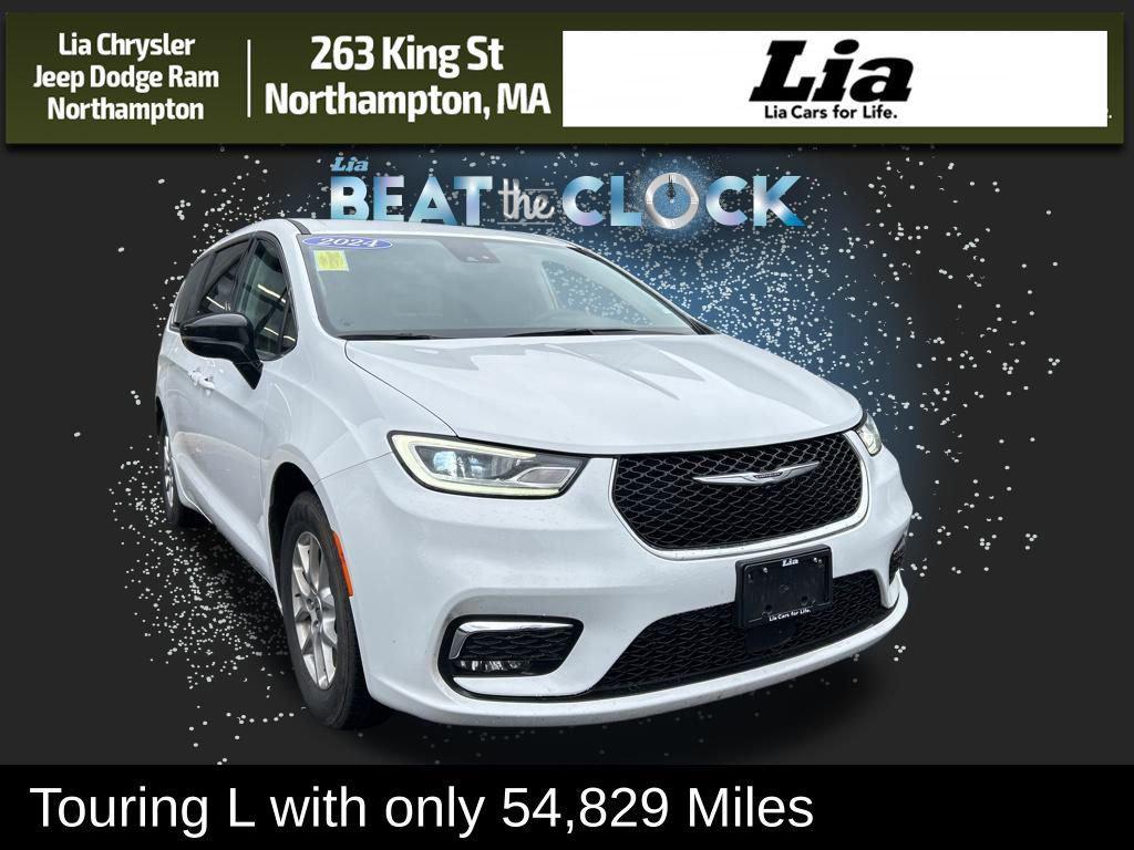 used 2024 Chrysler Pacifica car, priced at $27,887