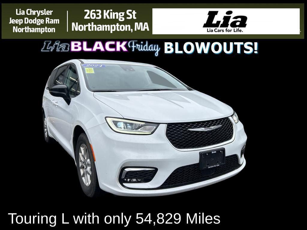 used 2024 Chrysler Pacifica car, priced at $27,987