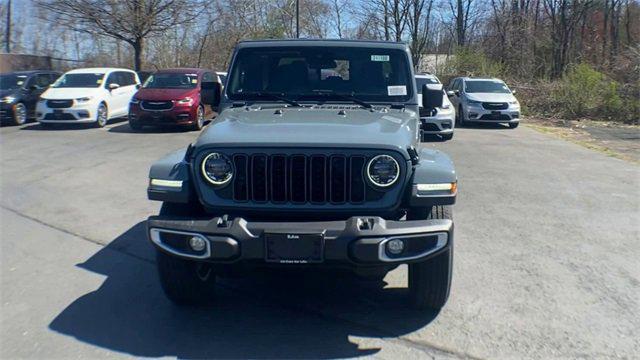 new 2024 Jeep Gladiator car, priced at $44,116