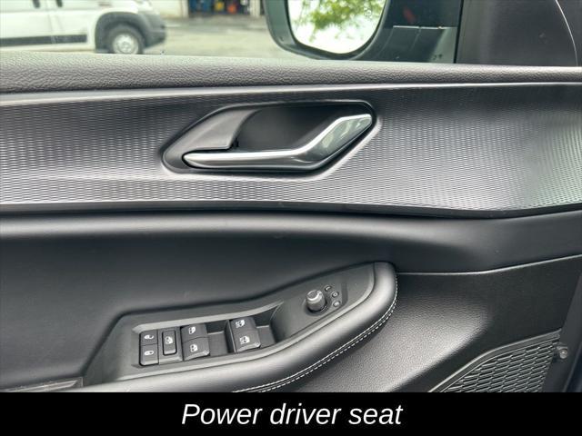 new 2025 Jeep Grand Cherokee car, priced at $42,168