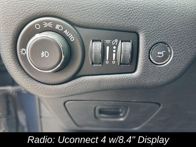 used 2021 Jeep Cherokee car, priced at $25,125