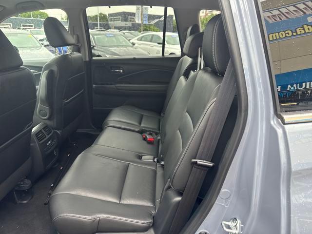 used 2022 Honda Pilot car, priced at $31,977