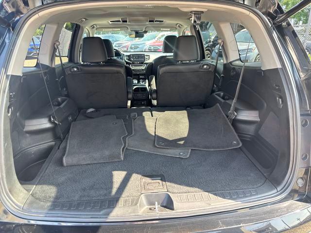 used 2022 Honda Pilot car, priced at $29,977