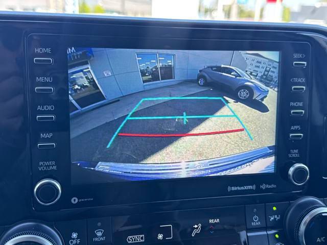 used 2022 Toyota Highlander car, priced at $35,359