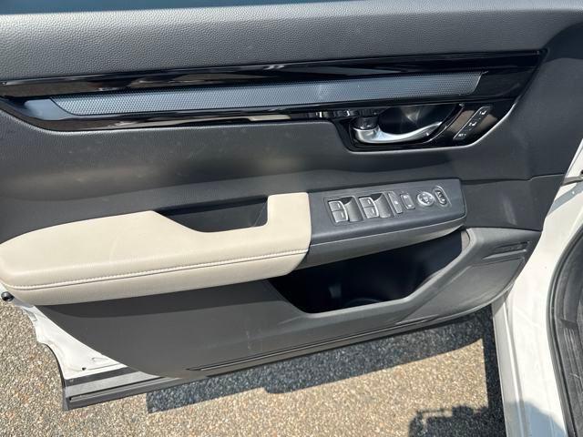 used 2023 Honda CR-V car, priced at $30,977