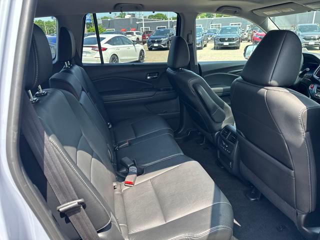 used 2022 Honda Pilot car, priced at $31,659