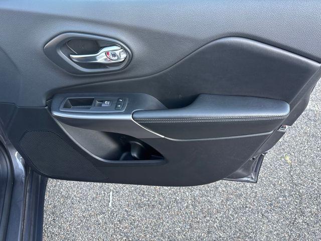 used 2019 Jeep Cherokee car, priced at $16,977