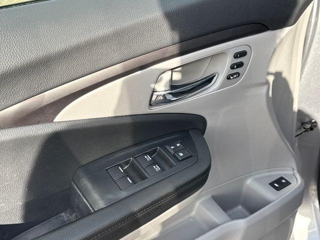 used 2022 Honda Pilot car, priced at $30,988