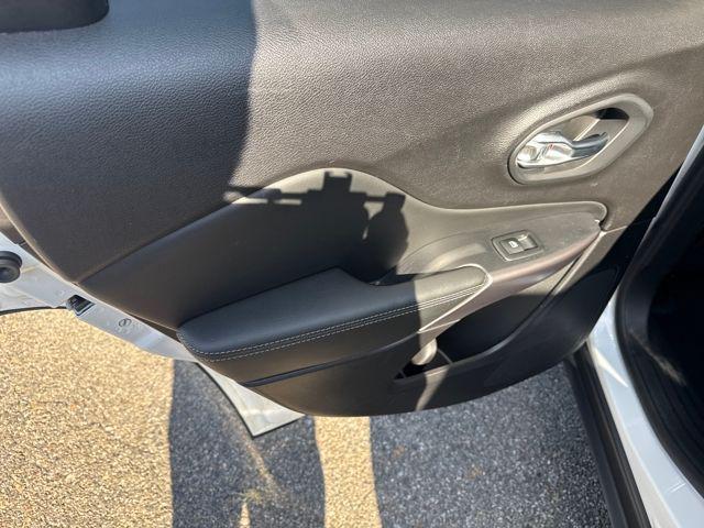 used 2021 Jeep Cherokee car, priced at $21,477