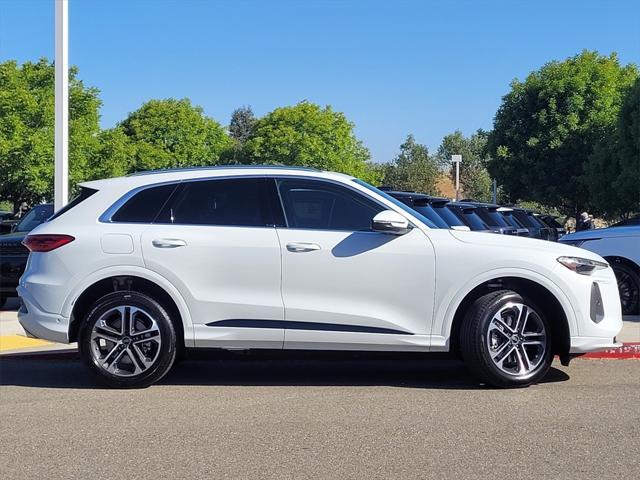 new 2025 Audi Q5 car, priced at $59,525