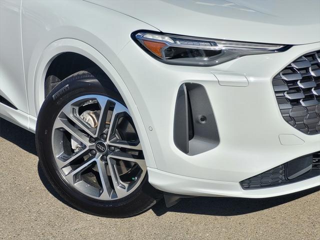 new 2025 Audi Q5 car, priced at $59,525