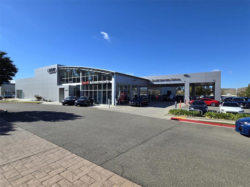 new 2025 Audi Q3 car, priced at $48,500