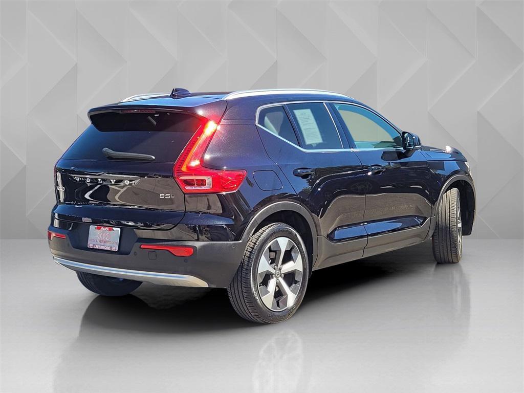 used 2025 Volvo XC40 car, priced at $27,864