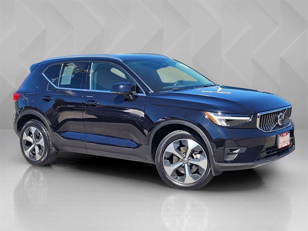 used 2025 Volvo XC40 car, priced at $32,000