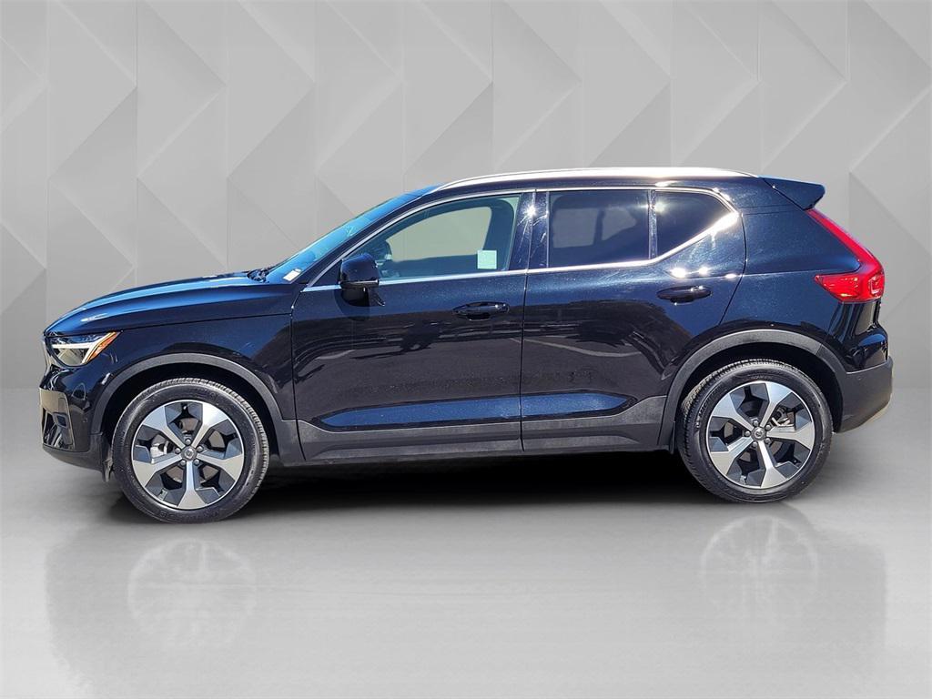used 2025 Volvo XC40 car, priced at $27,864
