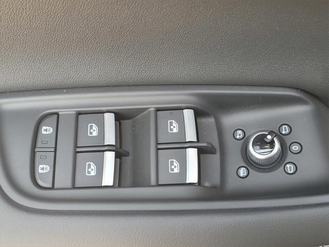 new 2025 Audi Q7 car, priced at $72,250