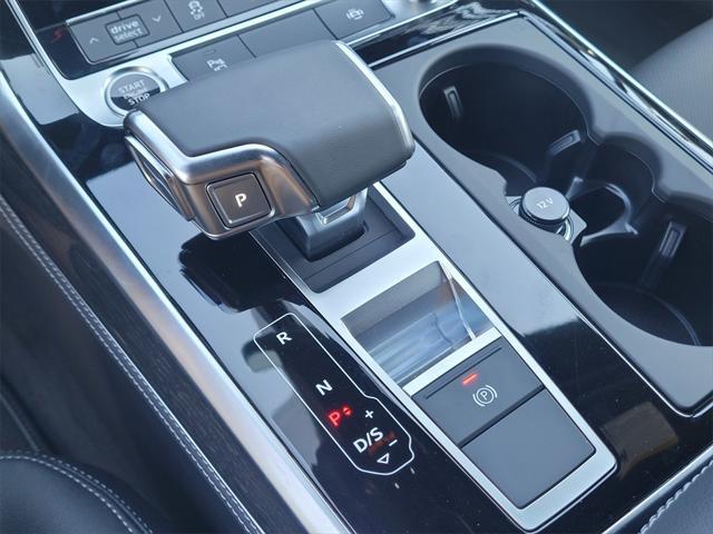 new 2025 Audi Q7 car, priced at $72,250