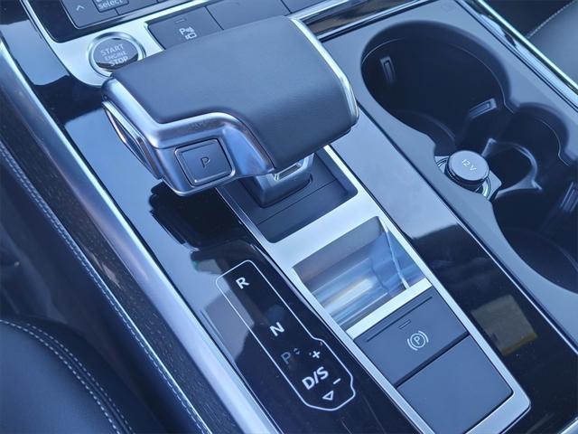 new 2025 Audi Q7 car, priced at $65,255