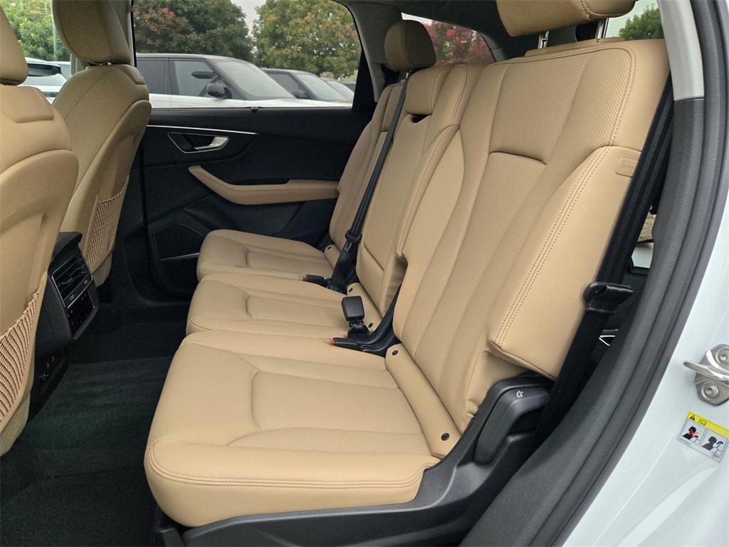 new 2026 Audi Q7 car, priced at $71,240