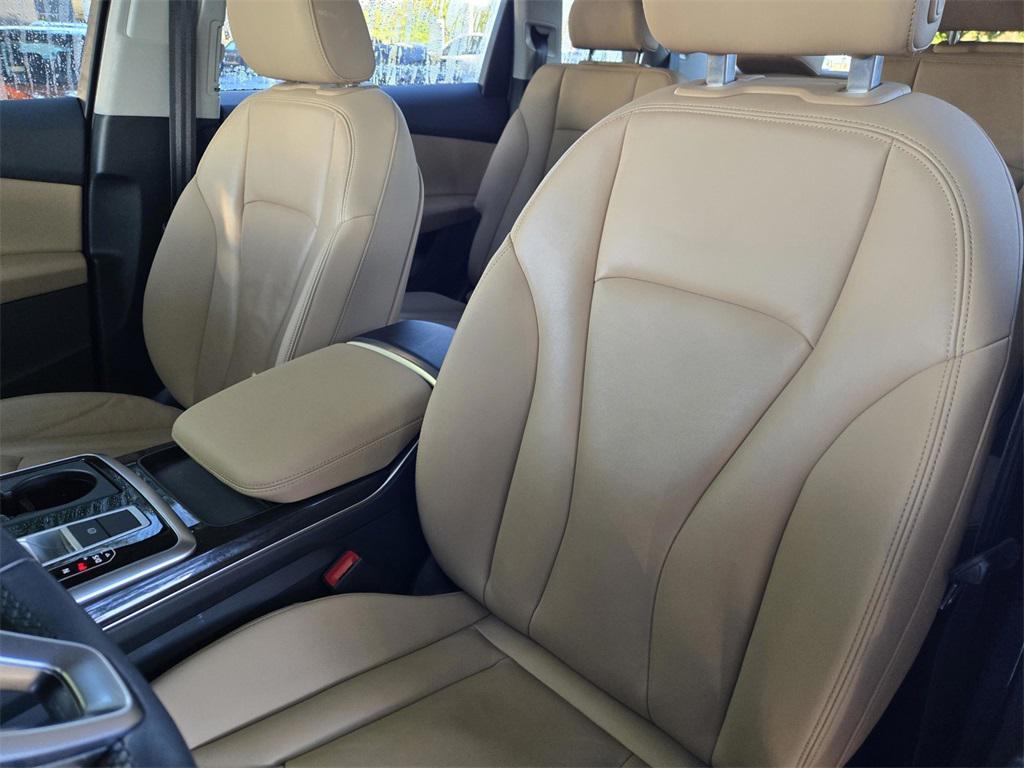 used 2023 Audi Q7 car, priced at $37,000