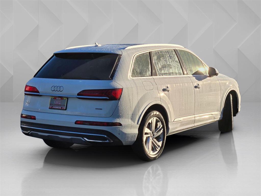 used 2023 Audi Q7 car, priced at $37,000