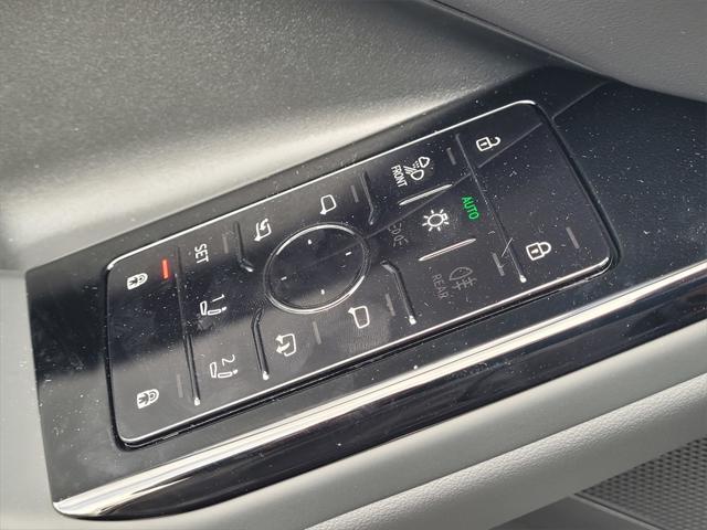new 2025 Audi Q6 e-tron car, priced at $76,350