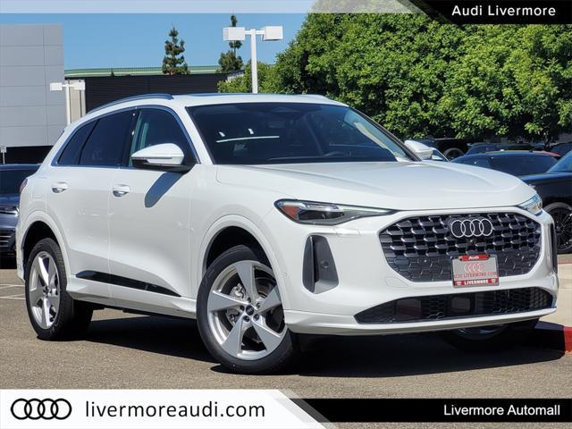new 2025 Audi Q5 car, priced at $61,300