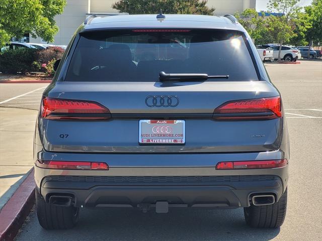 new 2025 Audi Q7 car, priced at $70,040