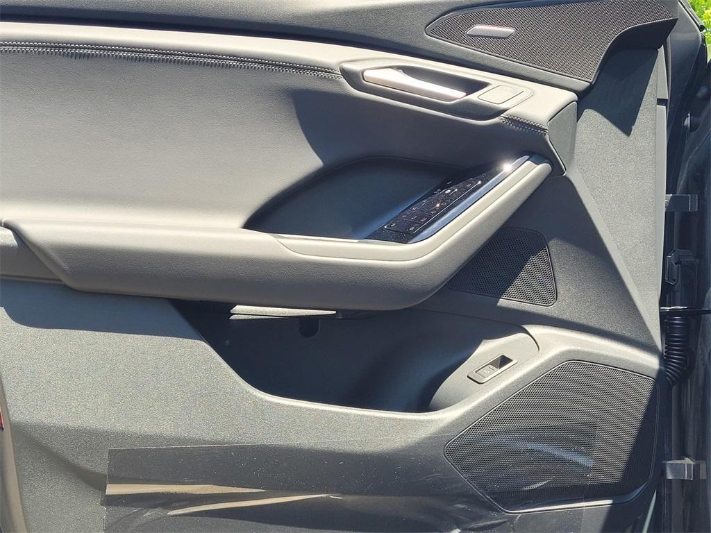 new 2025 Audi Q6 e-tron car, priced at $71,397