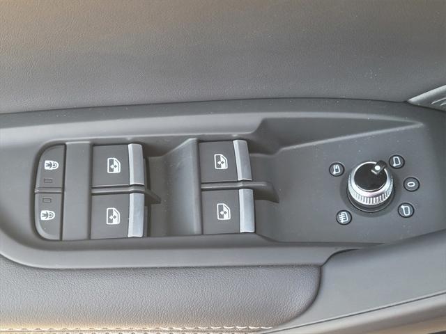 new 2025 Audi Q5 car, priced at $64,985