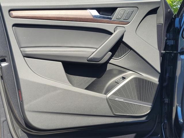 new 2025 Audi Q5 car, priced at $64,985