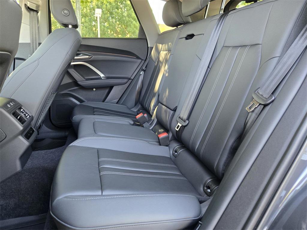 new 2025 Audi Q5 car, priced at $60,325