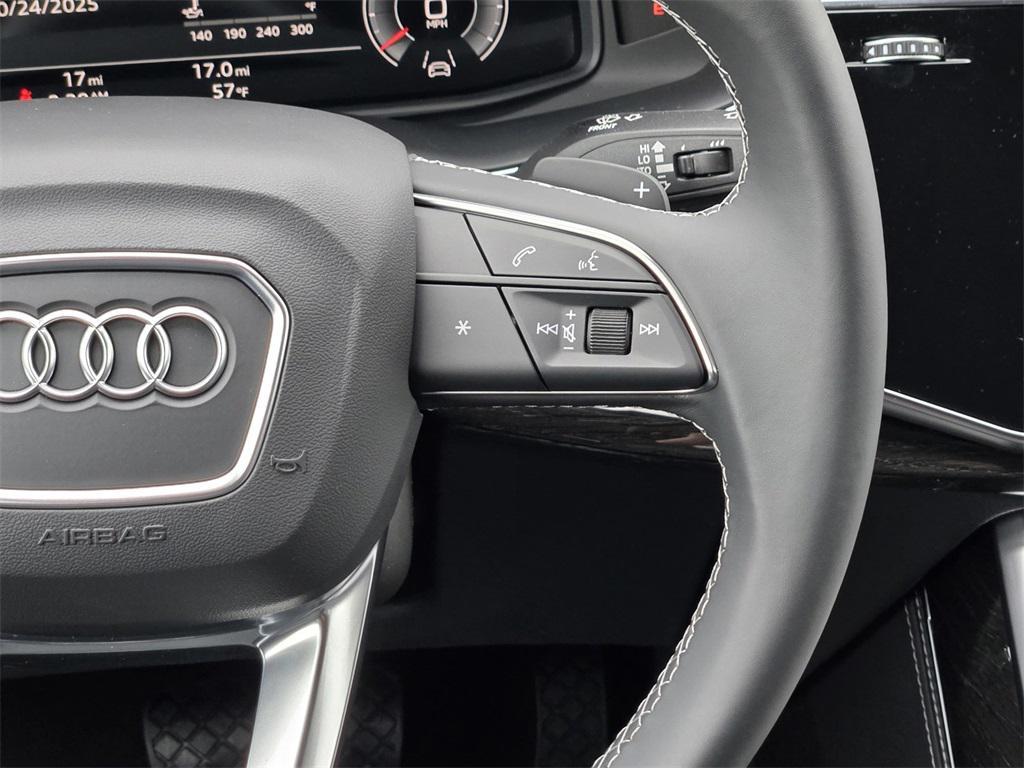 new 2025 Audi Q7 car, priced at $67,265