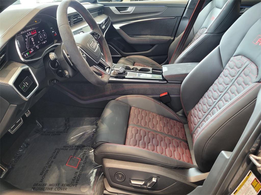 new 2025 Audi RS 6 Avant car, priced at $152,295
