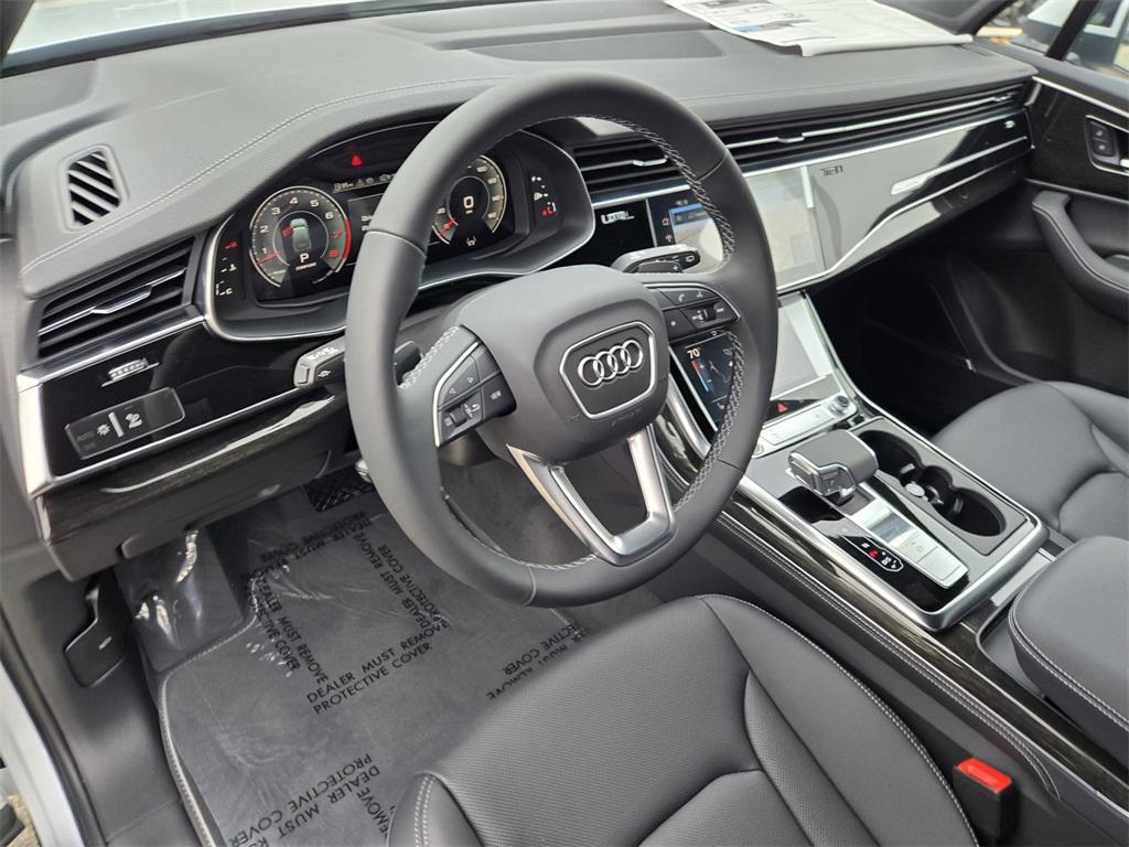 new 2025 Audi Q7 car, priced at $73,459