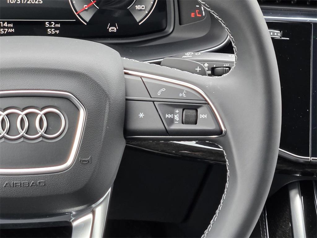 new 2025 Audi Q7 car, priced at $73,459