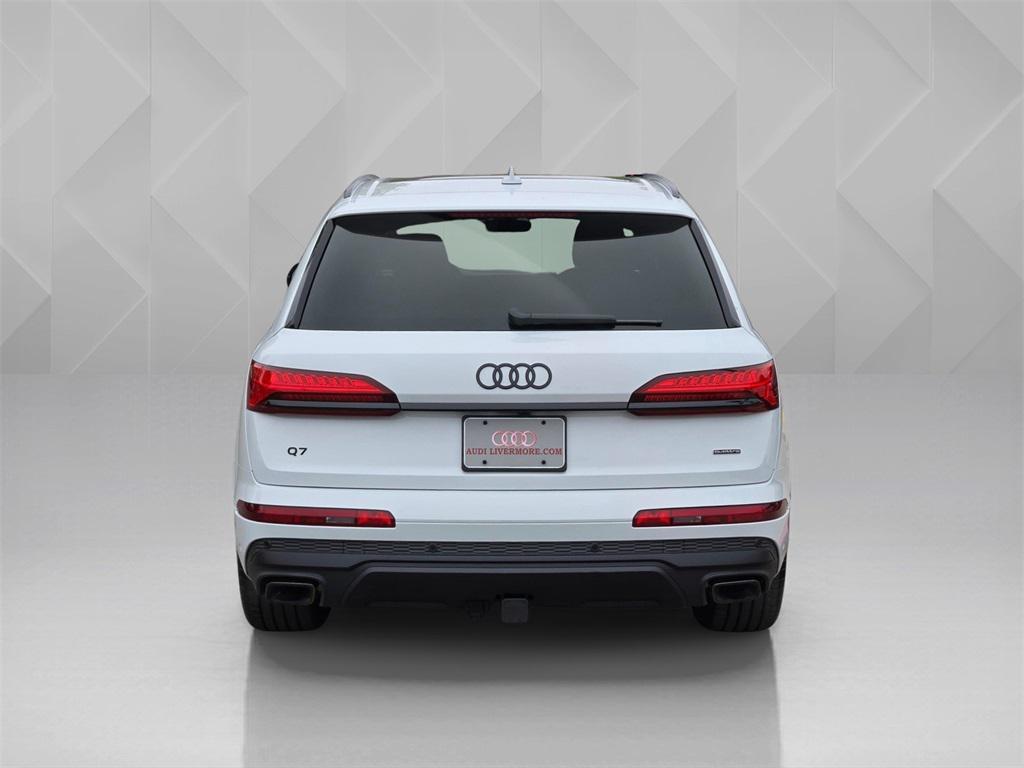 new 2025 Audi Q7 car, priced at $73,459