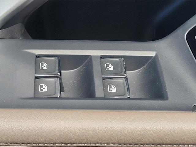 new 2025 Audi Q5 car, priced at $61,300