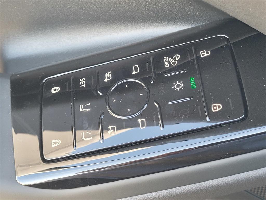 new 2025 Audi Q6 e-tron car, priced at $70,728