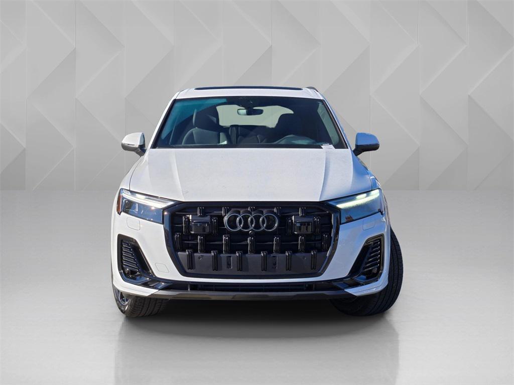 new 2025 Audi Q7 car, priced at $70,145