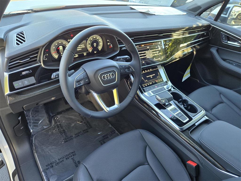 new 2025 Audi Q7 car, priced at $70,145