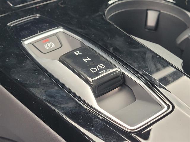 new 2025 Audi Q6 e-tron car, priced at $70,435