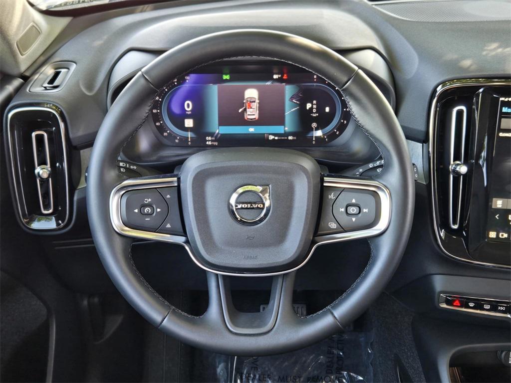 used 2025 Volvo XC40 car, priced at $32,634